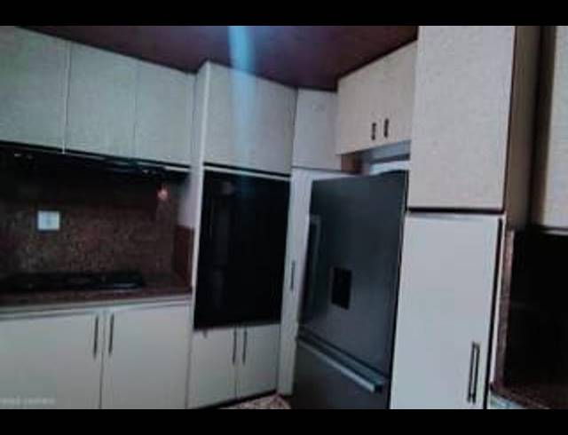 3 BEDROOM HOUSE FOR SALE IN MONTFORD